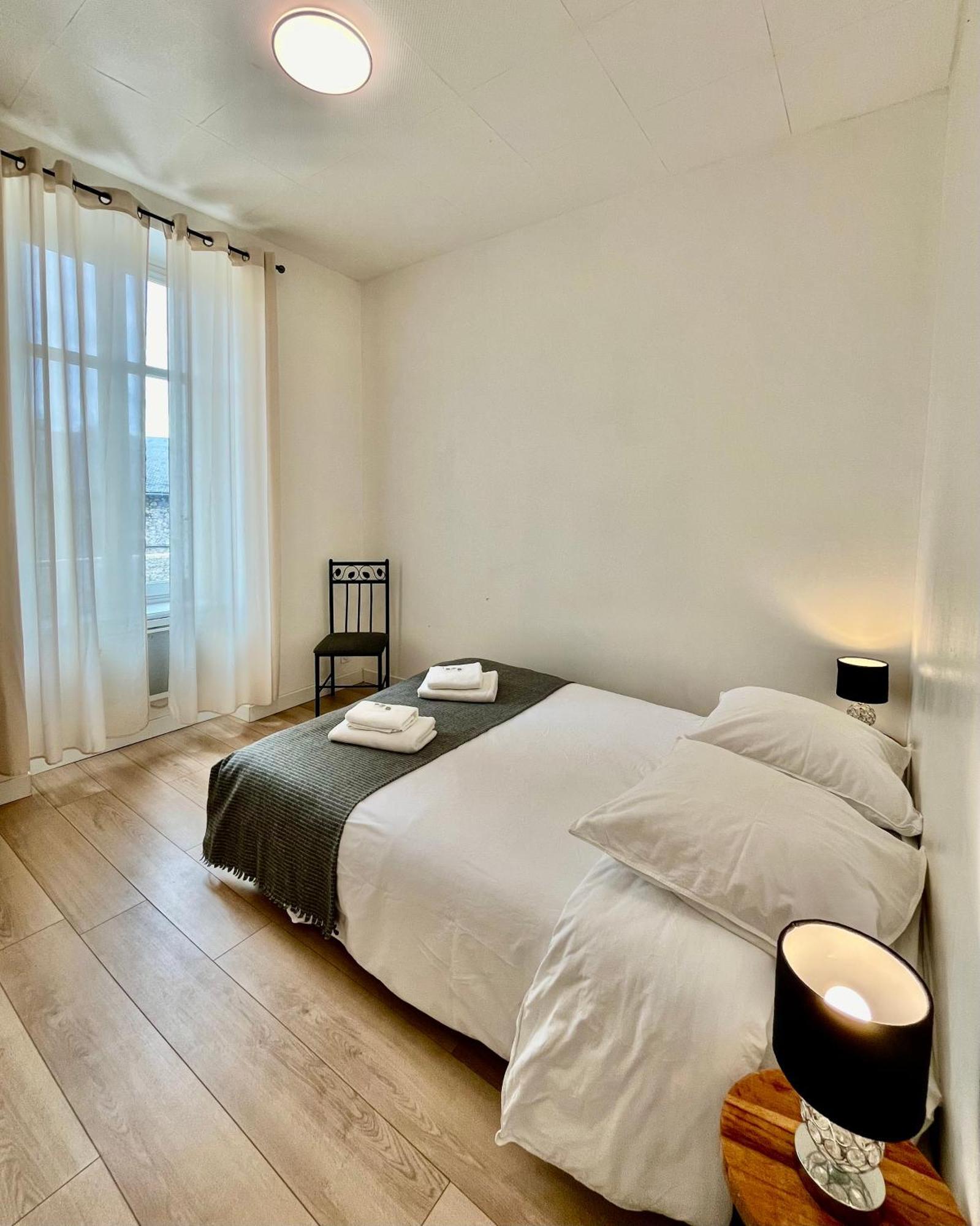 Appartement T2 Place Carnot -Dabnb Limoges Exteriör bild