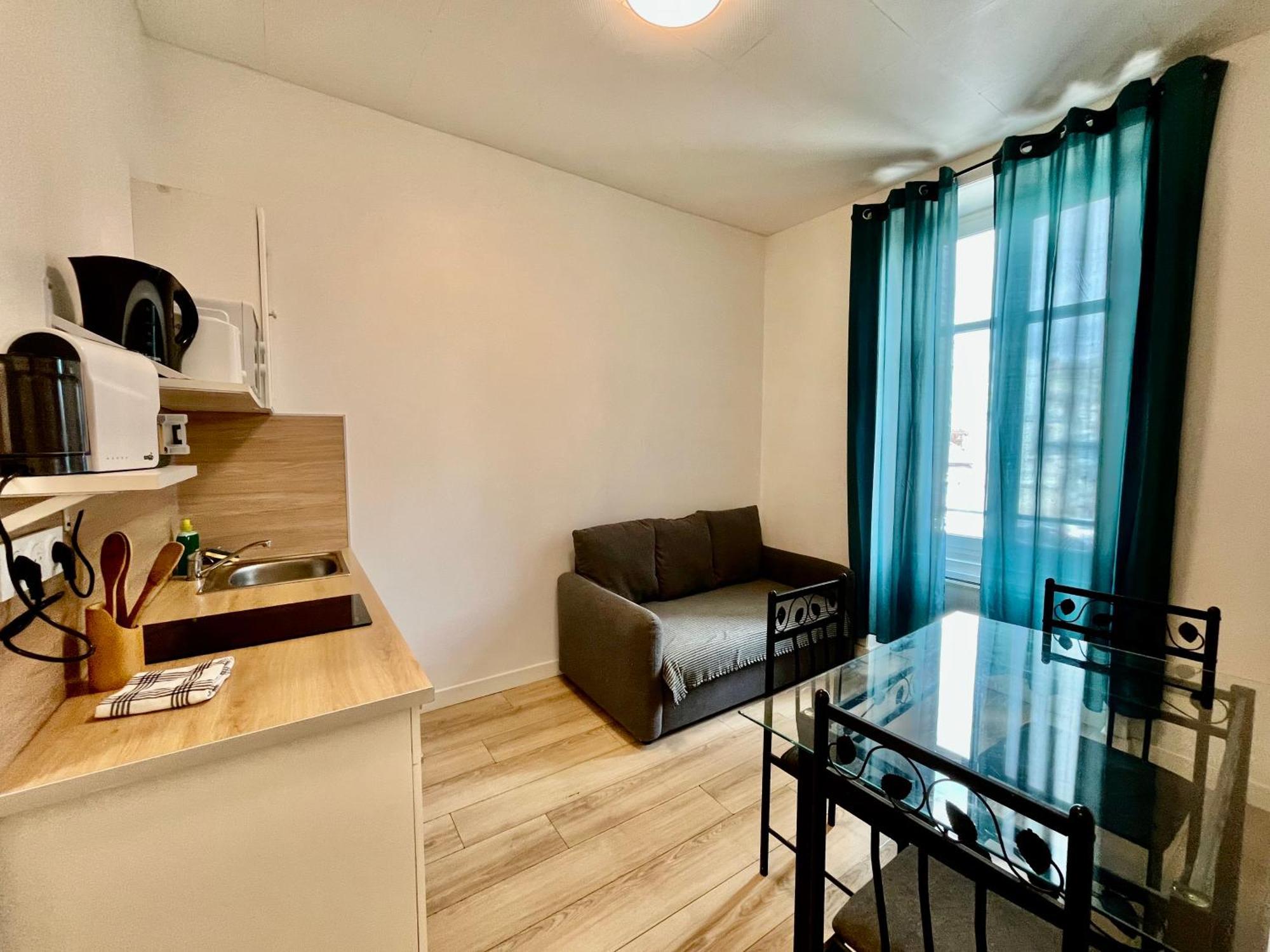 Appartement T2 Place Carnot -Dabnb Limoges Exteriör bild